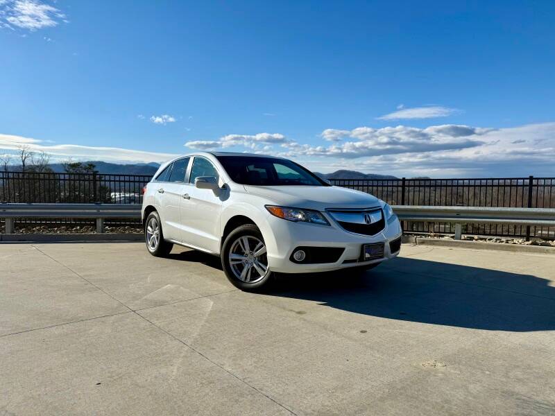 2014 Acura RDX With Tech Pkg available for rent in Asheville NC