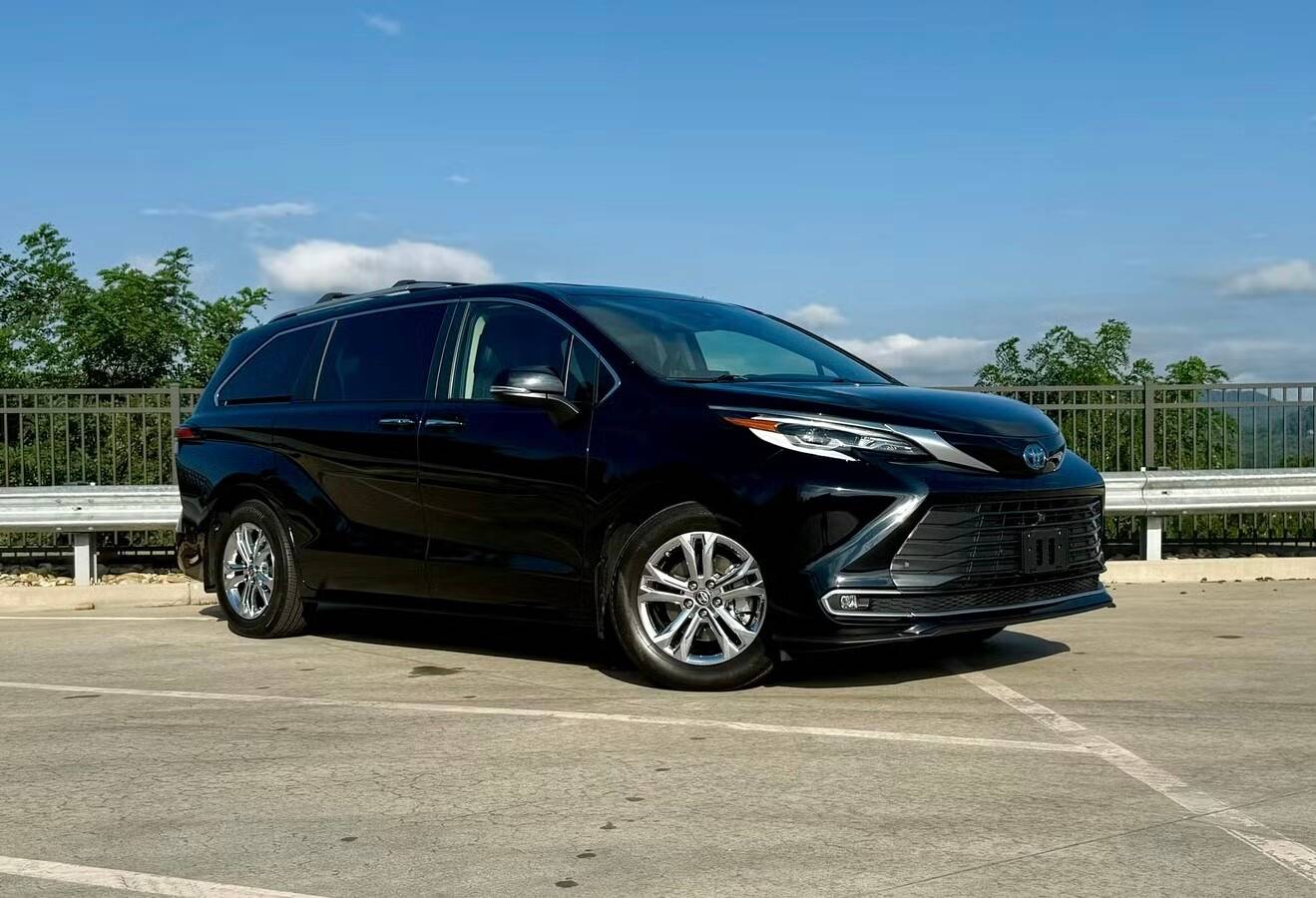 2023 Toyota Sienna Platinum available for rent in Asheville NC